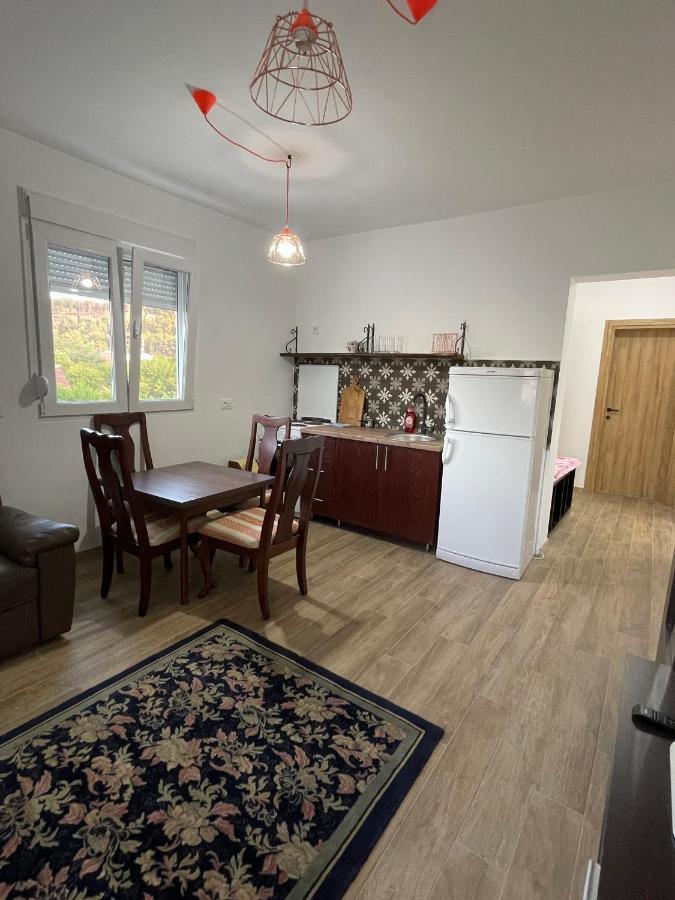 Entire Spacious With Free Parking Apartment Podgorica